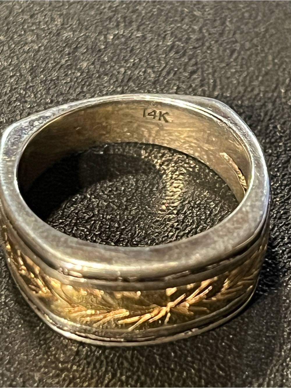 Two-Tone Carved Floral Band Ring - Sterling Silver and 14k gold Size 6 3/4. - Picture 5 of 8